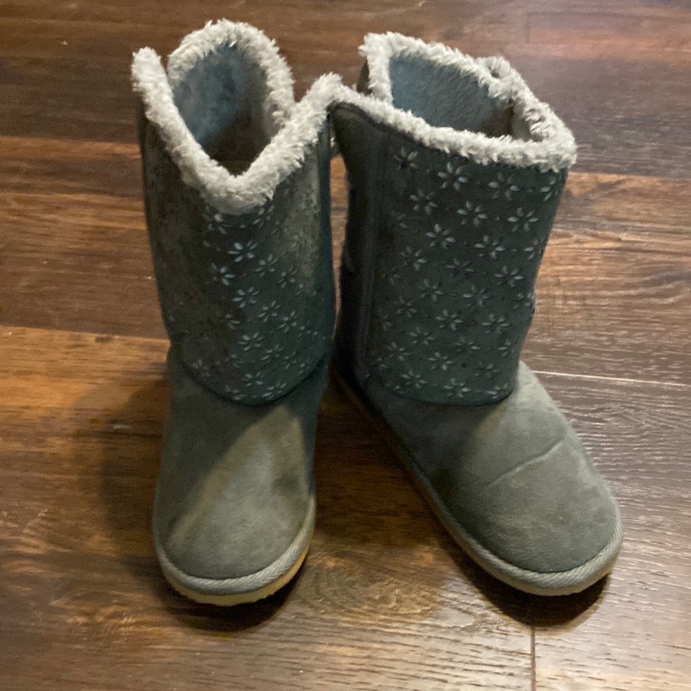 Crazy 8 Gray Boots Girls Size 2